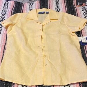 Liz Claiborne Light Yellow Short Sleeve Blouse